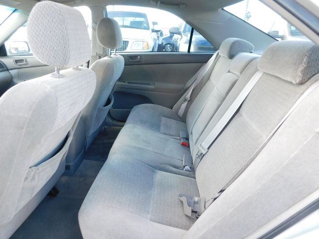 Toyota Camry 4dr Sdn LE Manual (Natl) 2004
