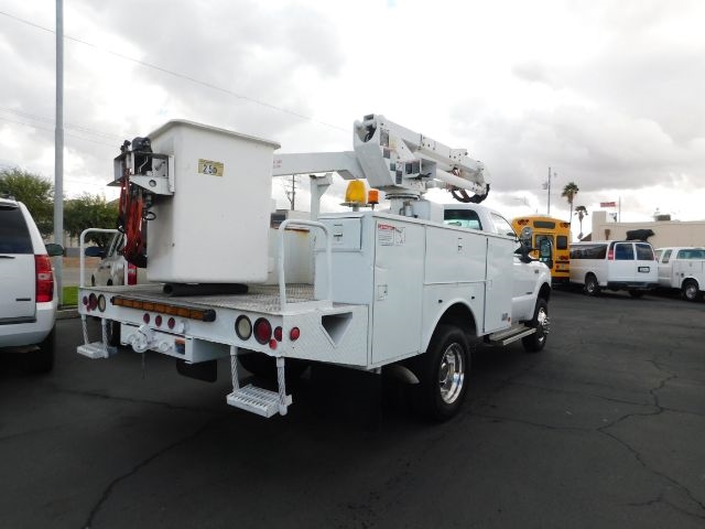 Ford Super Duty F-550 Reg Cab 141" WB XL 1999