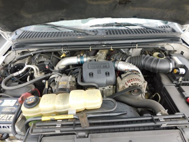 Ford Super Duty F-550 Reg Cab 141" WB XL 1999