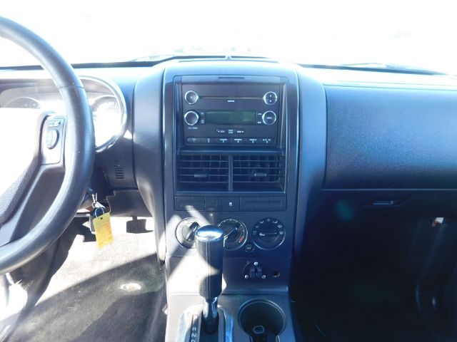 Ford Explorer RWD 4dr V6 XLT 2008