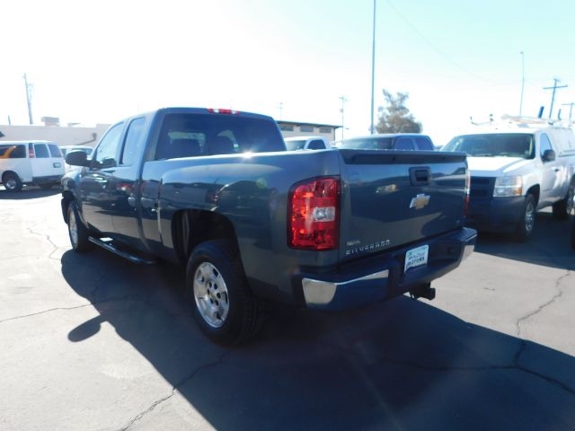 Chevrolet Silverado 1500 2WD Ext Cab 143.5" LT 2011