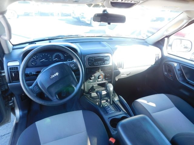 Jeep Grand Cherokee 4dr Laredo 4WD 2004