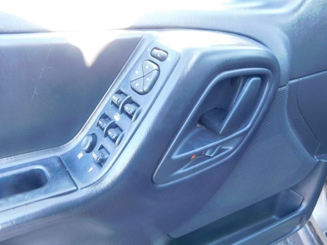 Jeep Grand Cherokee 4dr Laredo 4WD 2004