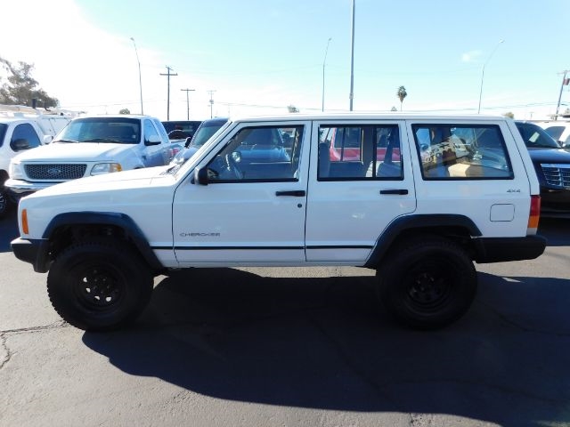 Jeep Cherokee 4dr Classic 4WD 1998