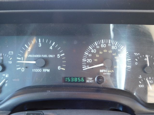 Jeep Cherokee 4dr Classic 4WD 1998