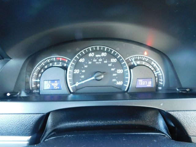 Toyota Camry 4dr Sdn I4 Auto XLE (Natl) 2013