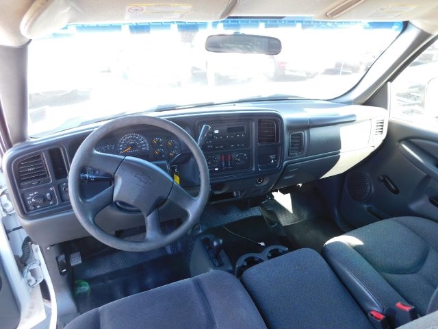 Chevrolet Silverado 2500HD Ext Cab 143.5" WB 4WD Work Truck 2006