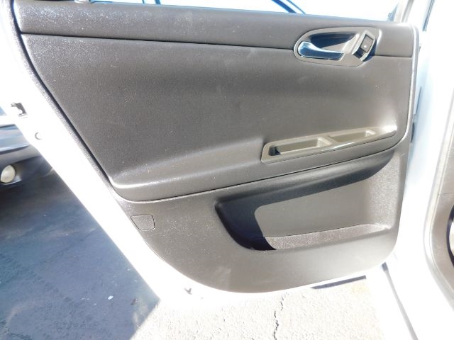 Chevrolet Impala 4dr Sdn LS Fleet 2011