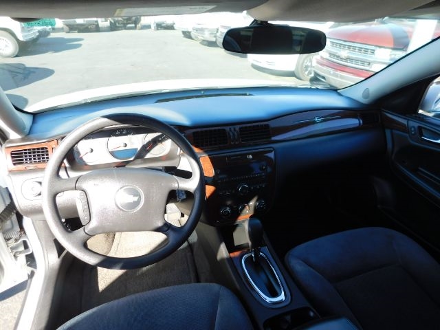 Chevrolet Impala 4dr Sdn LS Fleet 2011