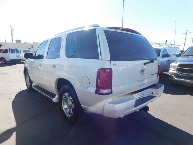 Cadillac Escalade 4dr AWD 2004