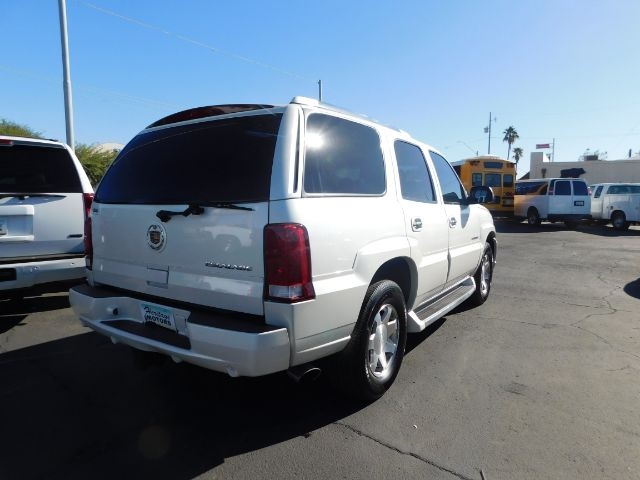 Cadillac Escalade 4dr AWD 2004