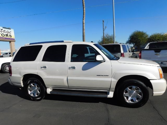 Cadillac Escalade 4dr AWD 2004