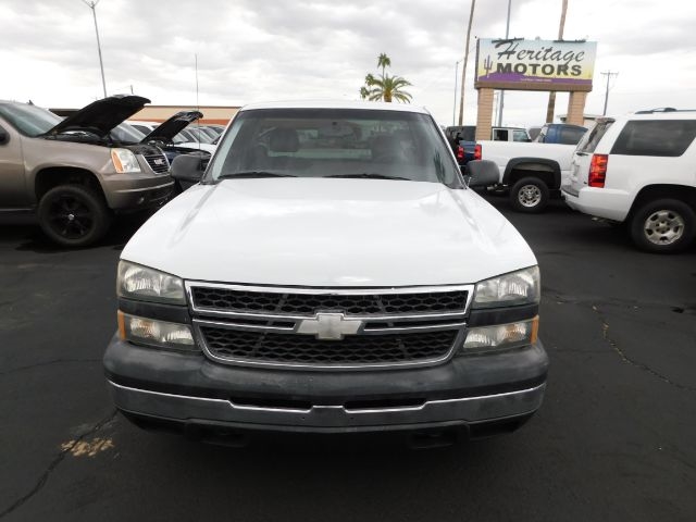 Chevrolet Silverado 1500 Reg Cab 119.0" WB 2WD Work Truck 2006