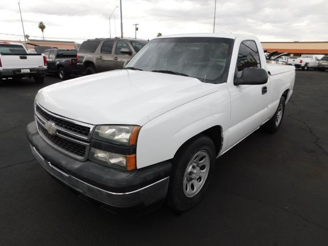 Chevrolet Silverado 1500 Reg Cab 119.0" WB 2WD Work Truck 2006