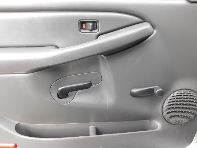 Chevrolet Silverado 1500 Reg Cab 119.0" WB 2WD Work Truck 2006