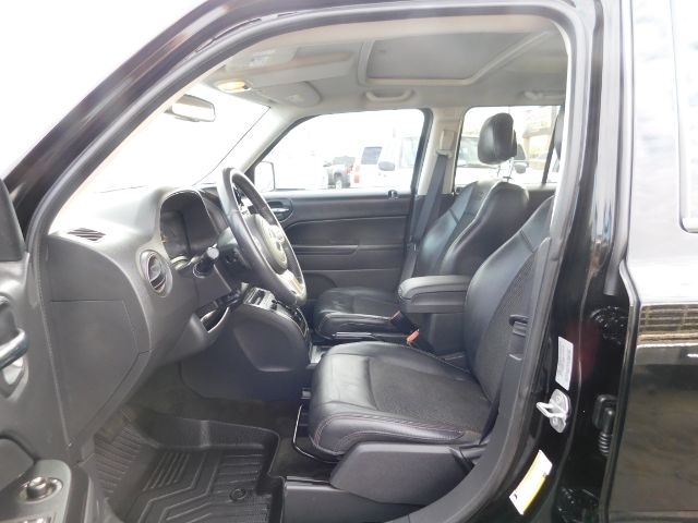 Jeep Patriot FWD 4dr 75th Anniversary 2016