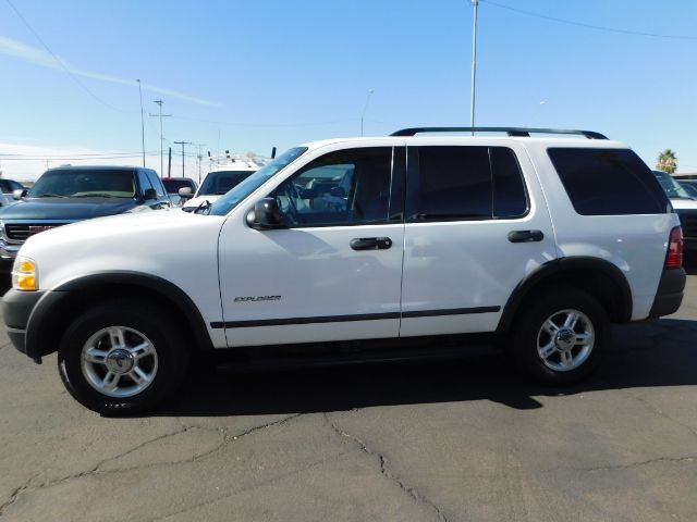 Ford Explorer 4dr 114" WB 4.0L XLS 2004