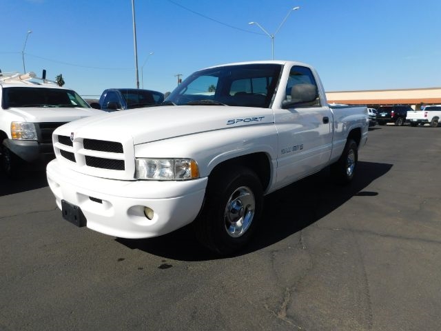 Dodge Ram 1500 2dr Reg Cab 119" WB 1999