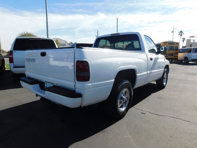Dodge Ram 1500 2dr Reg Cab 119" WB 1999
