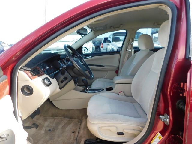 Chevrolet Impala 4dr Sdn 3.9L LT 2009