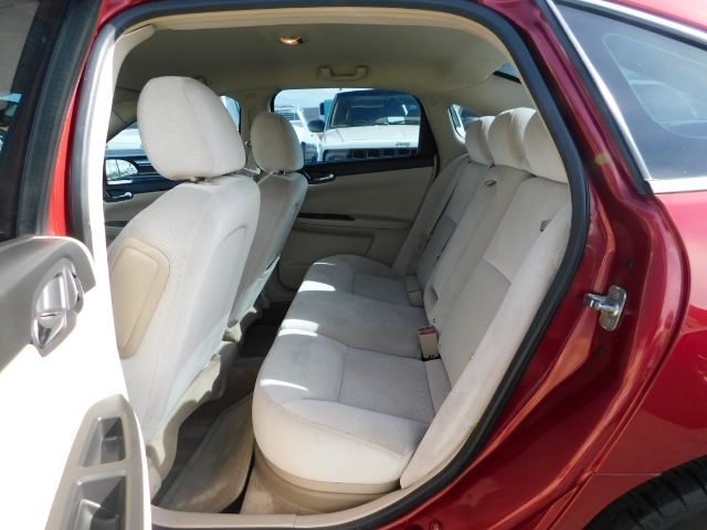 Chevrolet Impala 4dr Sdn 3.9L LT 2009