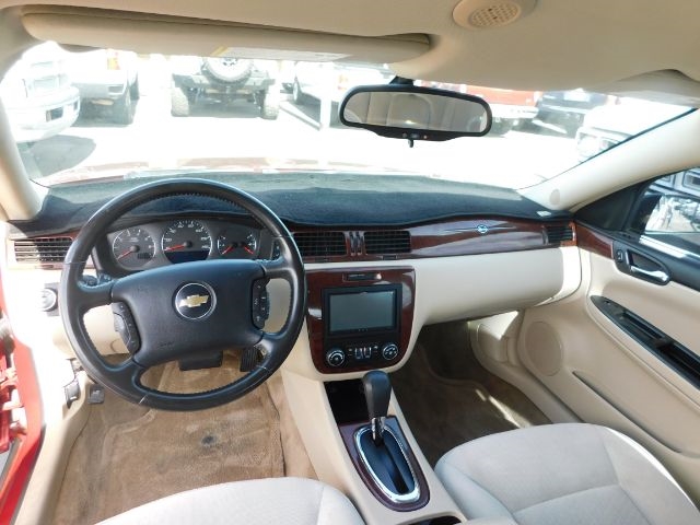 Chevrolet Impala 4dr Sdn 3.9L LT 2009