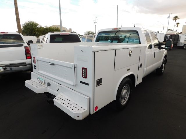 Ford Super Duty F-250 SRW 2WD SuperCab 142" Lariat 2011