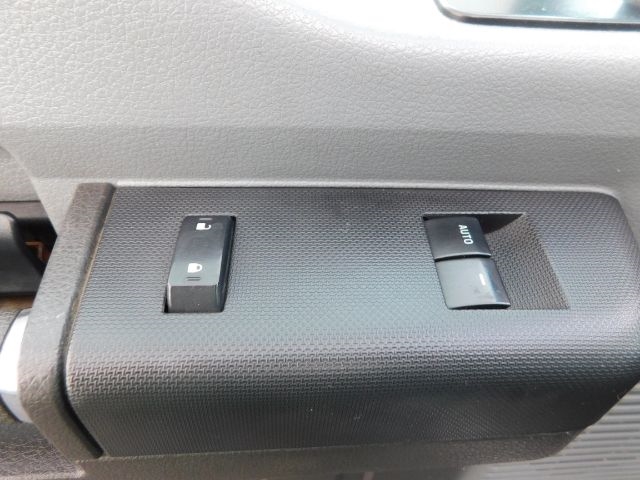 Ford Super Duty F-250 SRW 2WD SuperCab 142" Lariat 2011