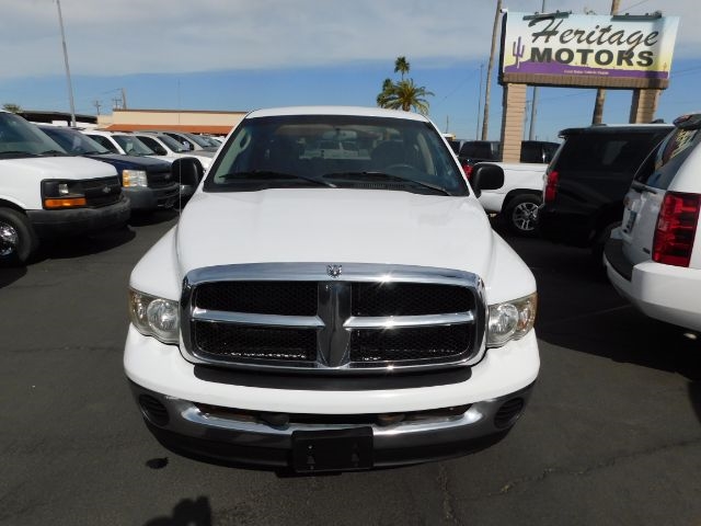 Dodge Ram 1500 4dr Quad Cab 140.5" WB SLT 2004