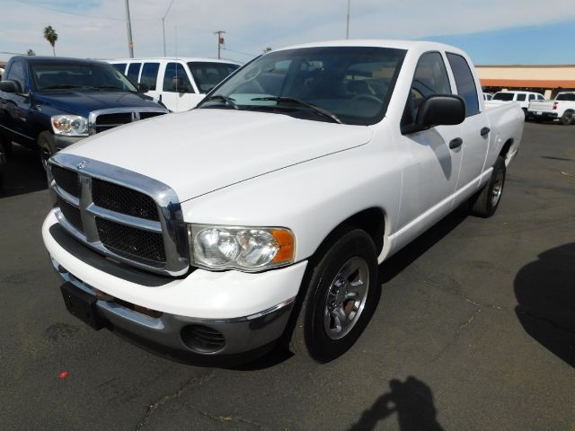 Dodge Ram 1500 4dr Quad Cab 140.5" WB SLT 2004