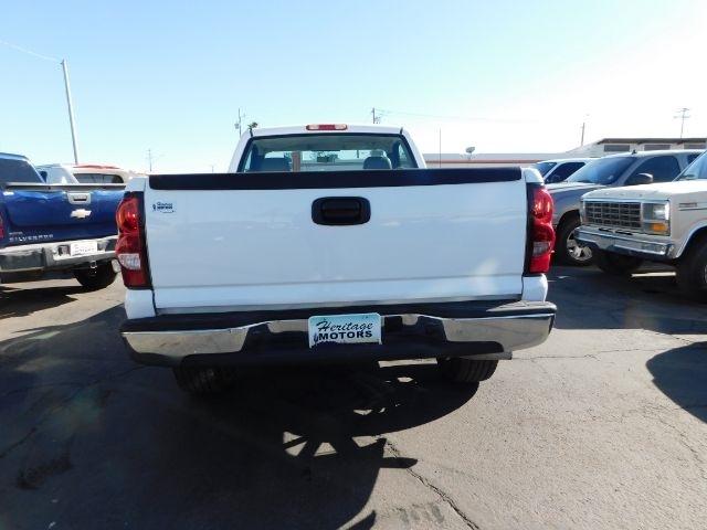 Chevrolet Silverado 1500 Reg Cab 119.0" WB 2WD Work Truck 2006