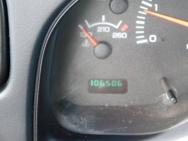 Dodge Dakota Club Cab 131" WB Base 2000