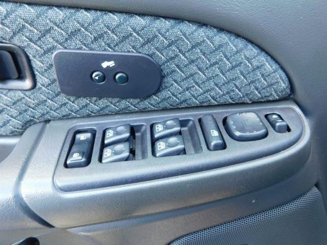 Chevrolet Avalanche 1500 5dr Crew Cab 130" WB 4WD Z71 2004