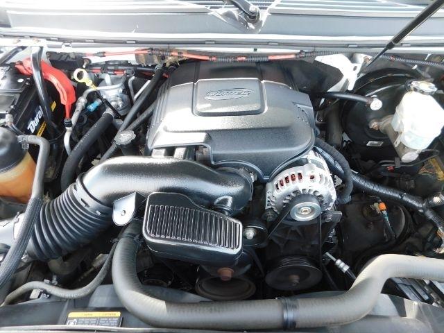 GMC Yukon Denali AWD 4dr 2008