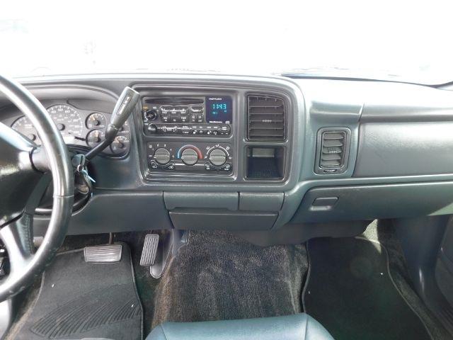 Chevrolet Avalanche 1500 5dr Crew Cab 130" WB 2002