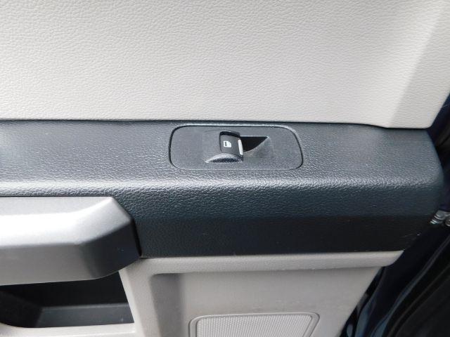 Ford F-150 2WD SuperCrew 157" XL 2015