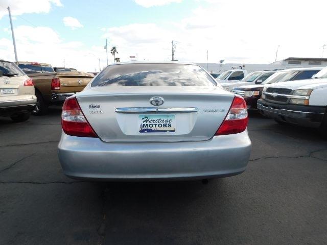 Toyota Camry 4dr Sdn LE Manual (Natl) 2002