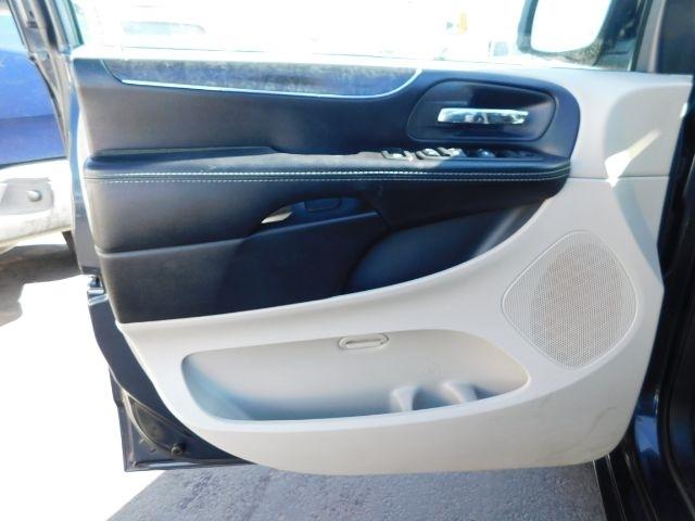 Chrysler Town & Country 4dr Wgn Touring 2014