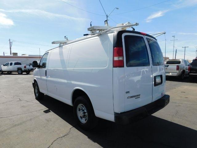 Chevrolet Express Cargo Van RWD 2500 135" 2015