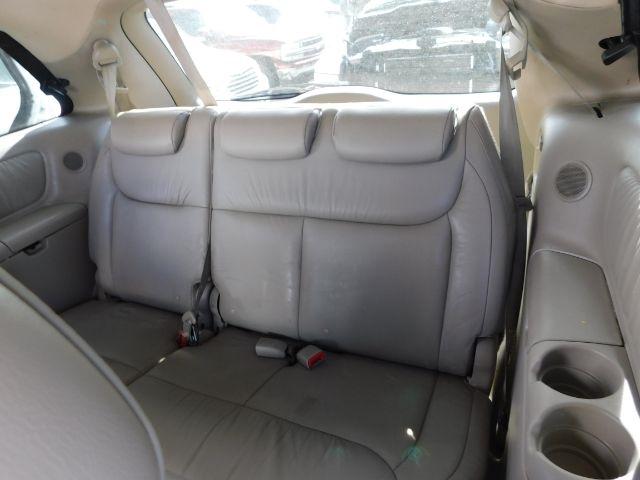 Toyota Sienna 5dr 7-Pass Van XLE FWD (Natl) 2008