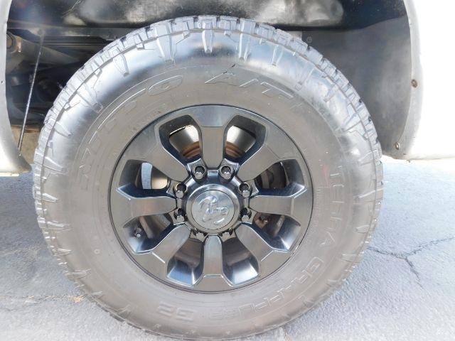 Dodge Ram 2500 4dr Quad Cab 140.5" WB SLT 2003