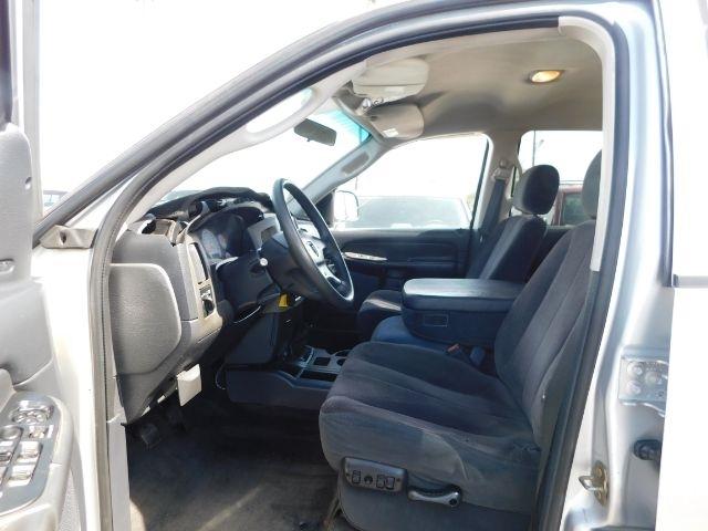 Dodge Ram 2500 4dr Quad Cab 140.5" WB SLT 2003