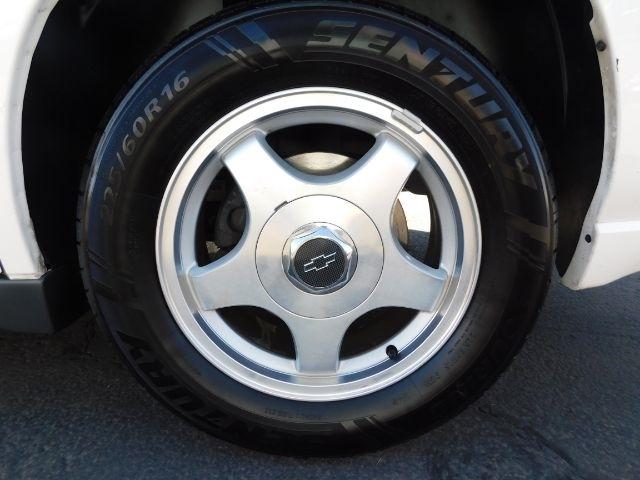 Chevrolet Impala 4dr Sdn 2003