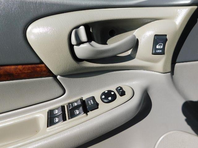 Chevrolet Impala 4dr Sdn 2003