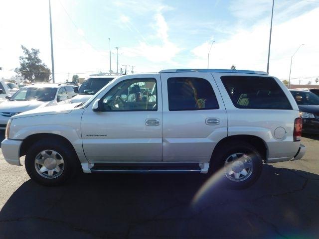 Cadillac Escalade 4dr AWD 2004