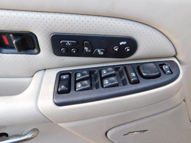 Cadillac Escalade 4dr AWD 2004