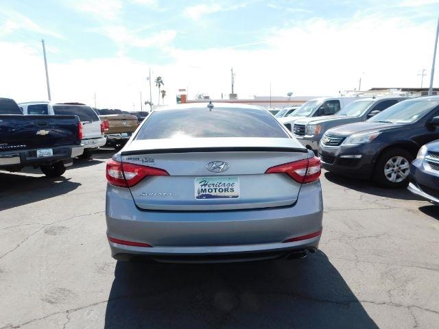 Hyundai Sonata 4dr Sdn 2.4L SE PZEV 2015