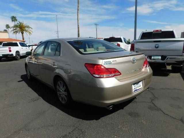 Toyota Avalon 4dr Sdn Touring (Natl) 2005