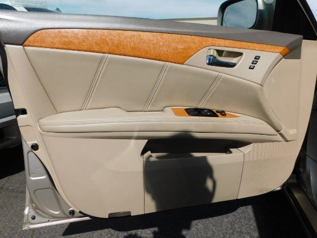 Toyota Avalon 4dr Sdn Touring (Natl) 2005