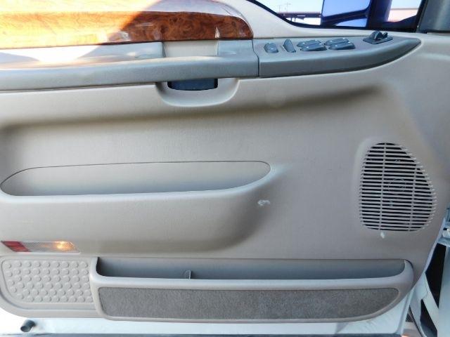 Ford Excursion 137" WB Limited 2001